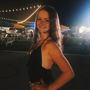 Meet your Posher, Ally